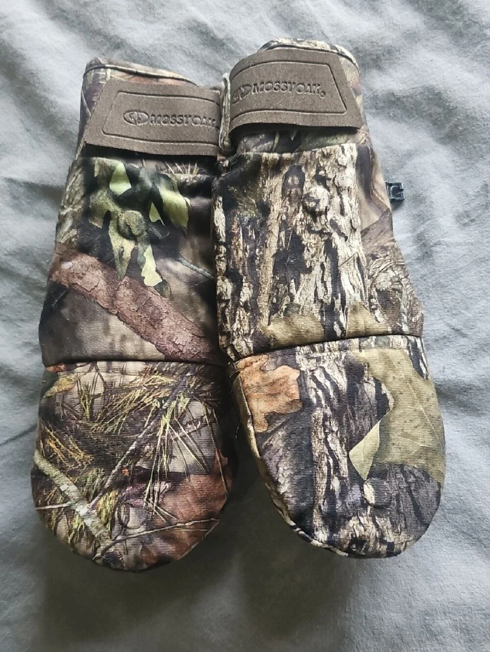 Mossy Oak Women's Medium Camouflage Convertible Mittens in Brown and Green